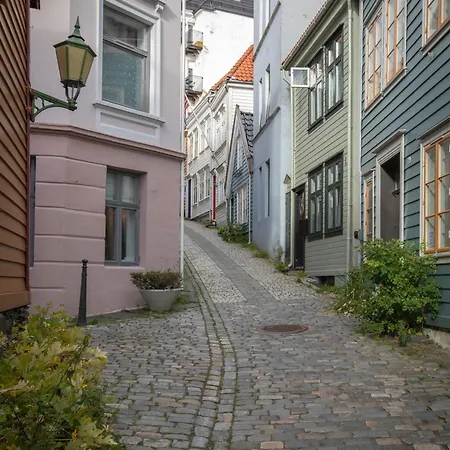 Cosy Flat In Historical Lane 아파트