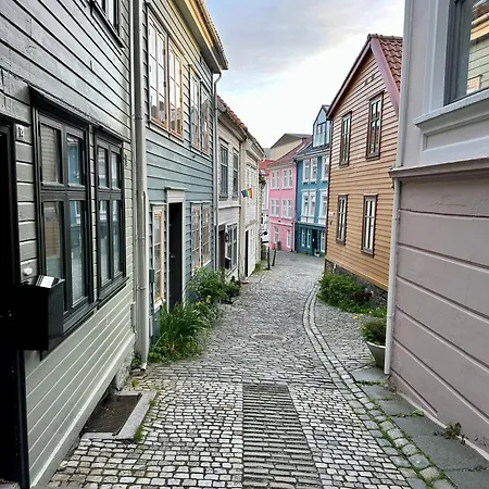 Cosy Flat In Historical Lane *