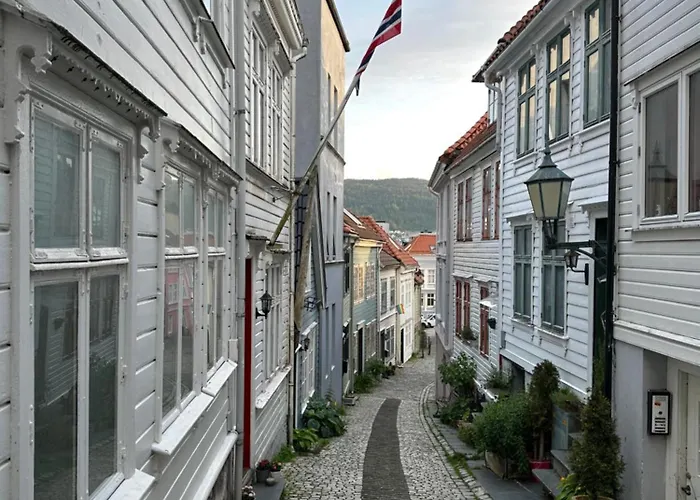 Апартаменты Cosy Flat In Historical Lane Берген