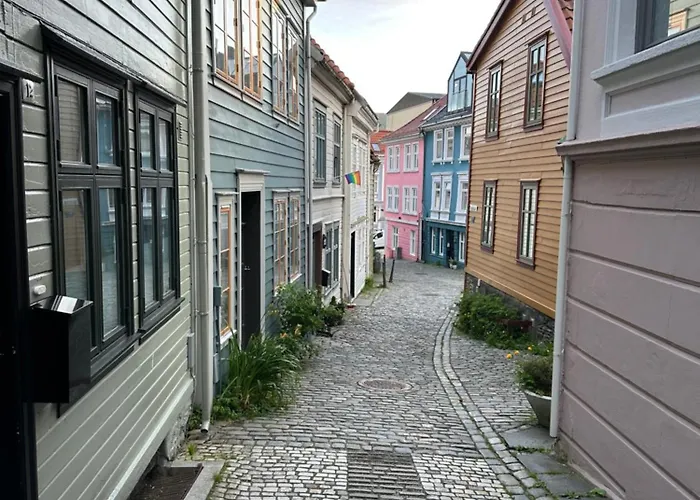 Cosy Flat In Historical Lane Апартаменты Берген