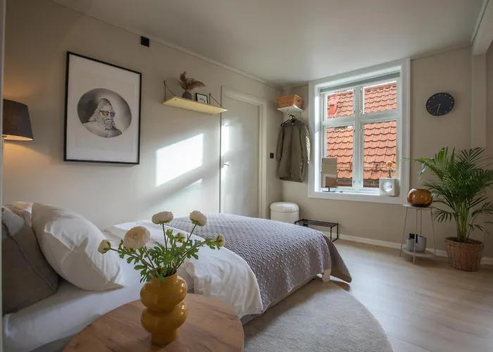 Cosy Flat In Historical Lane Апартаменты Берген