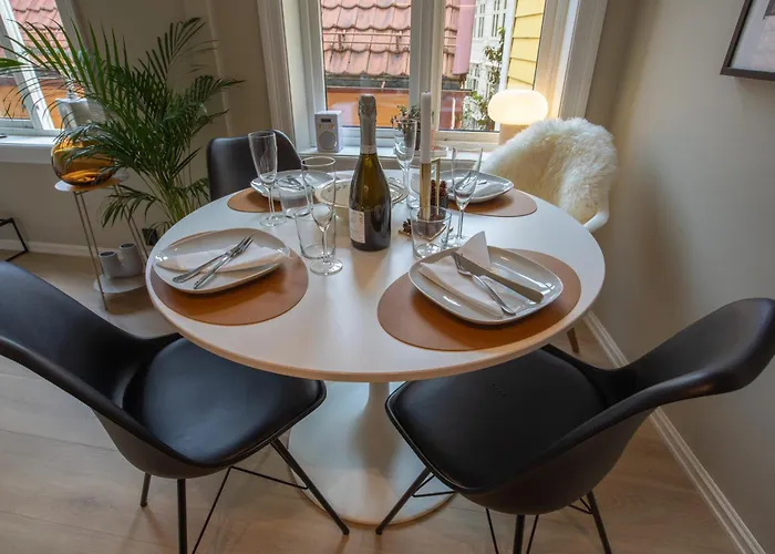 Cosy Flat In Historical Lane Апартаменты *