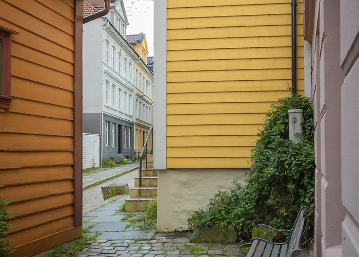 Cosy Flat In Historical Lane Берген